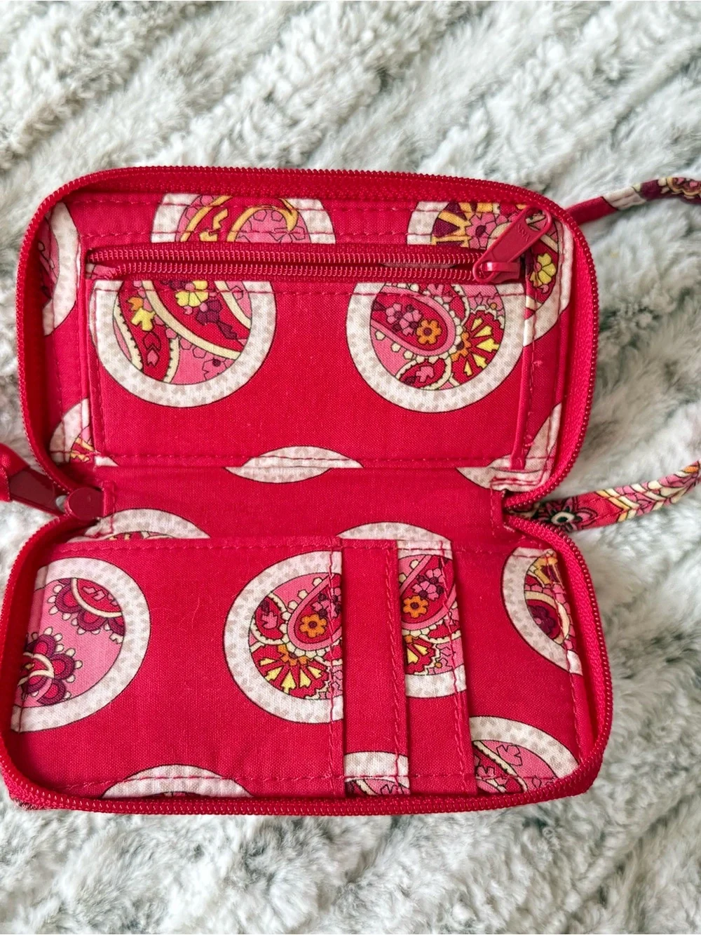 Vera Bradley Rosy Posies Quilted Crossbody & Wristlet Set